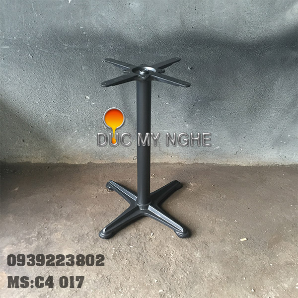 Bàn cafe 4 chân gân nổi gang đúc C4 017